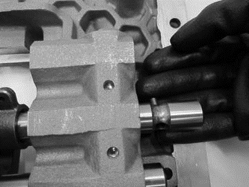 _Graphics/Web/TRSM0970_shift bar housing disassembly 9.png